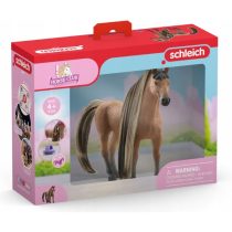 Кон с мека грива и аксесоари Achal-Teke Stallion
